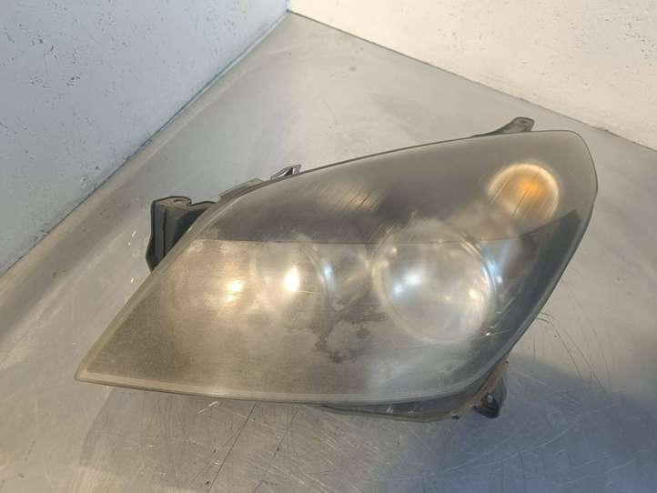 Opel Astra (2004 - 2009)   Передняя фара