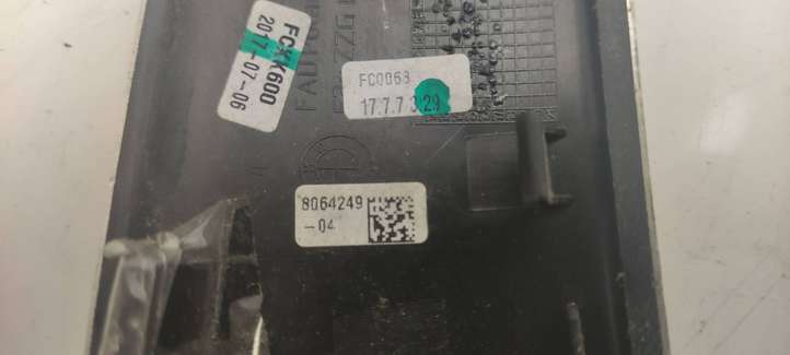 BMW 3 F30 F35 F31 (2012 - 2018)  8064249 Другая деталь отделки задний дверей