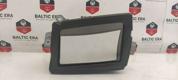 BMW 3 F30 F35 F31 (2012 - 2018)  6820852 Экран дисплея вверх