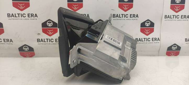 BMW 3 F30 F35 F31 (2012 - 2018)  6820852 Экран дисплея вверх