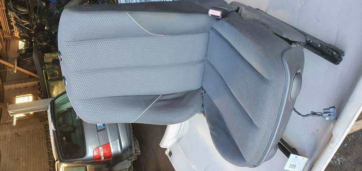Renault Megane II (2002 - 2005)   Передняя звукоизоляция