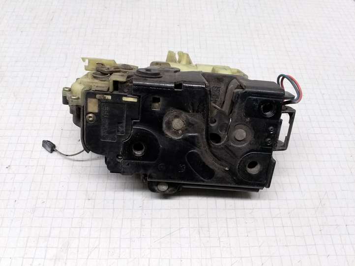 Seat Ibiza III (6L) (2002 - 2008)  45AGY3B4839015AG Замок задней двери