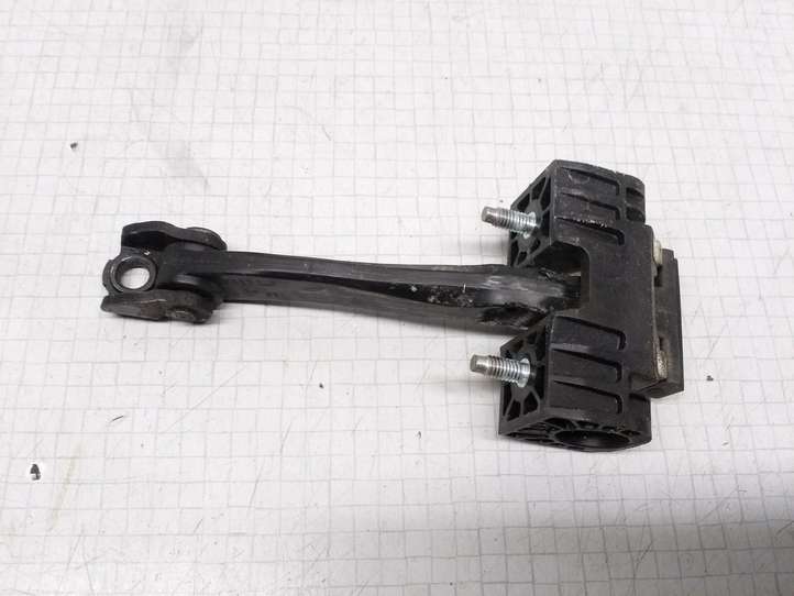 Opel Astra (2004 - 2009)  13107851 Ограничитель открывания задней двери