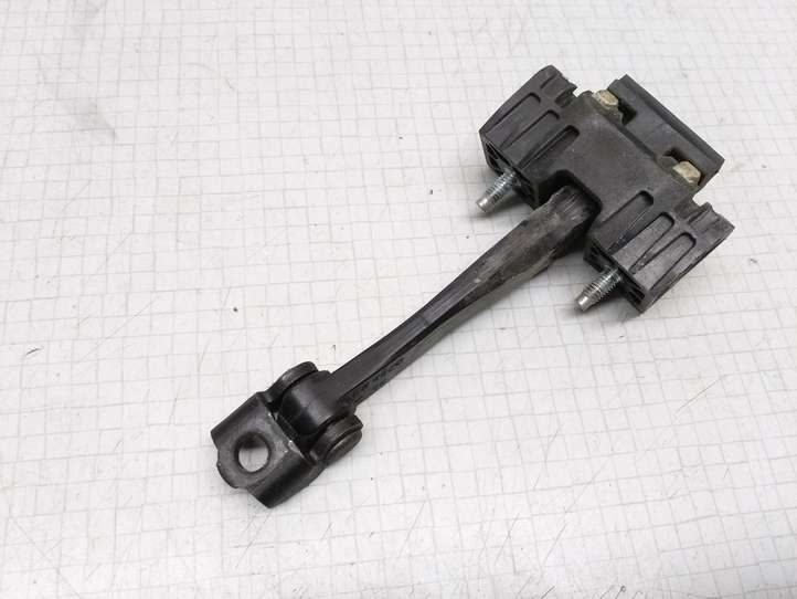 Opel Astra (2004 - 2009)  13107851 Ограничитель открывания задней двери
