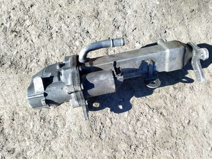 Volvo V70 (2000 - 2004)  30637142 Клапан EGR