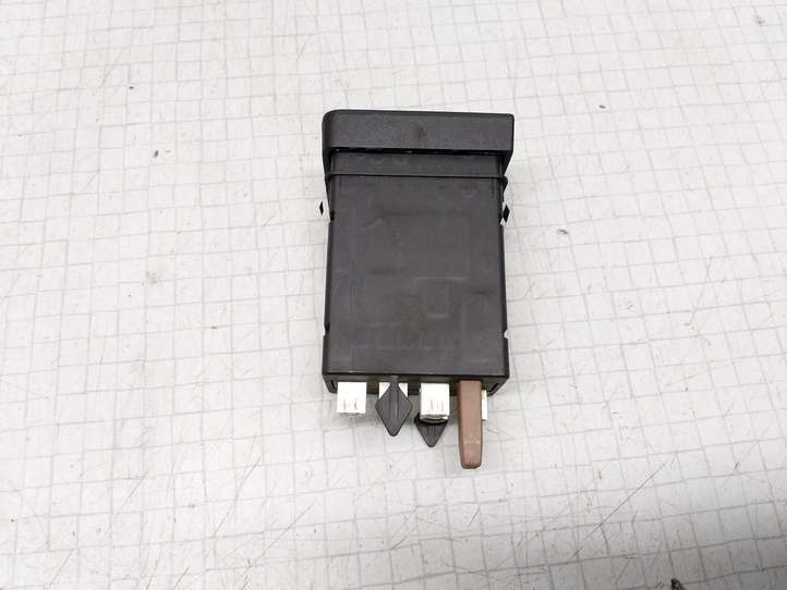 Volkswagen Golf IV (1998 - 2005)  1J0963564B Включатель обогрева