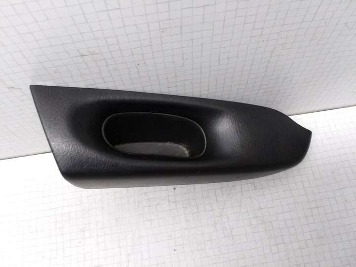 Nissan Almera N16 (2000 - 2010)  82946BM700RH Другая деталь отделки задний дверей
