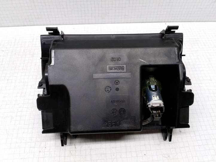 Mercedes-Benz E W211 (2002 - 2009)  A2113100490018 Пепельница