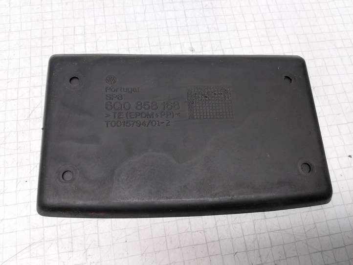 Volkswagen Polo (2005 - 2009)  6Q0858168 Подстилочка выдвижного ящика / полочки