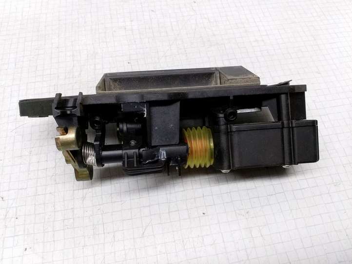 Mercedes-Benz E W211 (2002 - 2009)  A2117400093 Ручка задней крышки