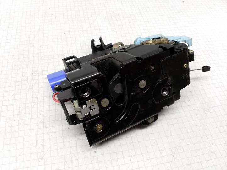 Skoda Octavia Mk2 (1Z) (2004 - 2013)  3D1837016 Передняя звукоизоляция