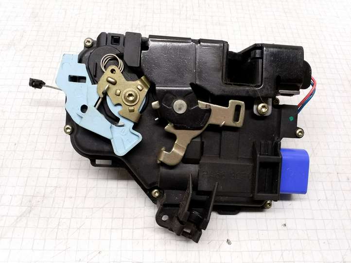 Skoda Octavia Mk2 (1Z) (2004 - 2013)  3D1837016 Передняя звукоизоляция