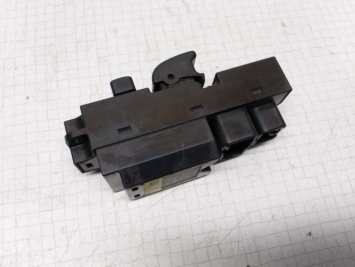 Mitsubishi Galant (1997 - 2003)  BJ3E66350 Кнопка стеклоподъемников