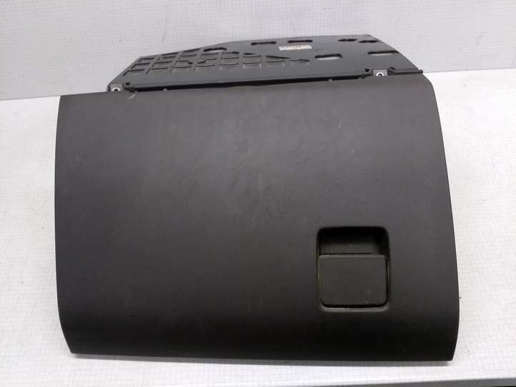 Opel Vectra (2005 - 2009)  13245770 Комплект ящика для вещей (бардачка)