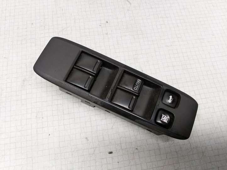 Nissan Primera (2001 - 2008)  25401AV640 Кнопка стеклоподъемников