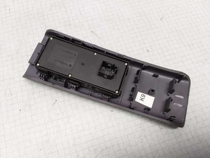 Mercedes-Benz A W168 (1997 - 2004)  1688202810 Кнопка стеклоподъемников