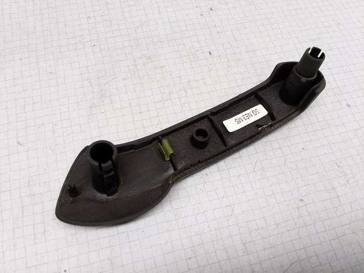 Volkswagen Bora (1998 - 2005)  1J0867172B Другая деталь отделки задний дверей