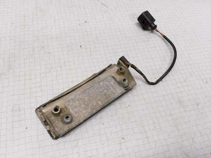 Volkswagen Bora (1998 - 2005)  1J0827566D Ручка задней крышки