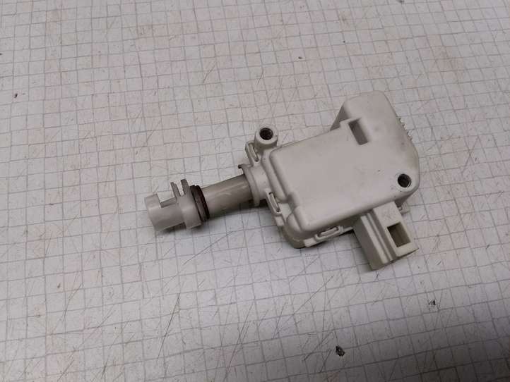 Volkswagen Bora (1998 - 2005)  3B0959782 Включатель центрального замка