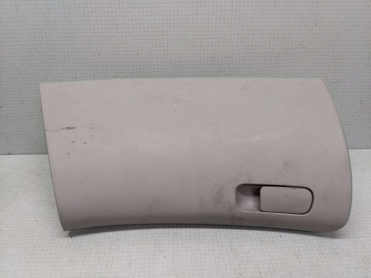 Kia Ceed (2006 - 2010)  845101H000 Крышка ящика для вещей (бардачка)