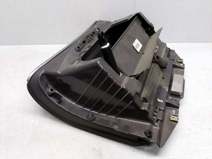 Volvo S60 (2000 - 2004)  8650374 Комплект ящика для вещей (бардачка)