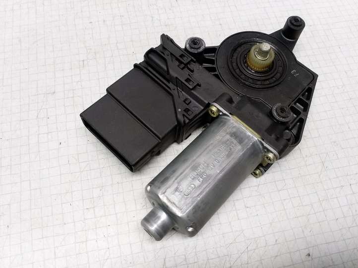 Volkswagen PASSAT B5.5 (2001 - 2005)  3B9839751CM Механизм подъема окон задней двери