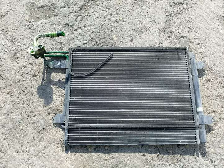 Volkswagen Touran I (2003 - 2010)  1T0820411B Радиатор охлаждения кондиционера воздуха