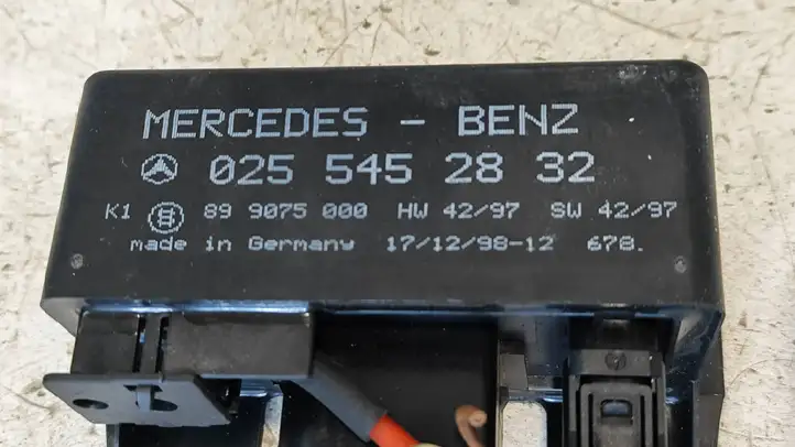 Mercedes-Benz A W168 (1997 - 2004) 0255452832 Реле накала свечей — фото 2