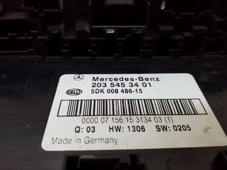 Mercedes-Benz C W203 (2000 - 2007) 2035453401 Модуль комфорта — фото 4