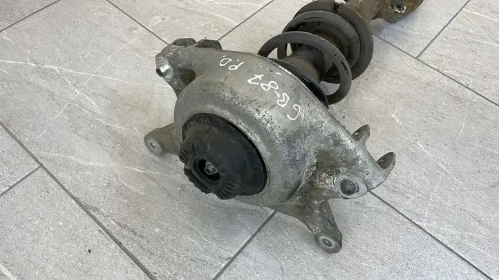 Audi A5 (2007 - 2011)   Передний амортизатор с пружиной