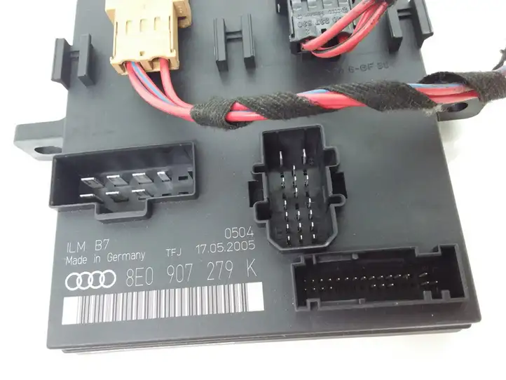 Audi A4 S4 B7 8E 8H (2004 - 2009) 8E0907279K Модуль комфорта — фото 3