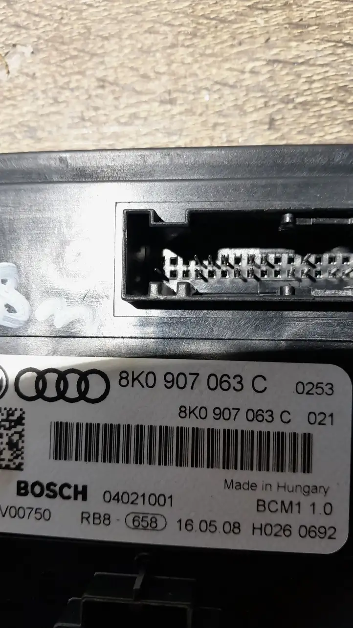 Audi A4 S4 B8 8K (2007 - 2011) 8K0907063 Модуль комфорта — фото 3