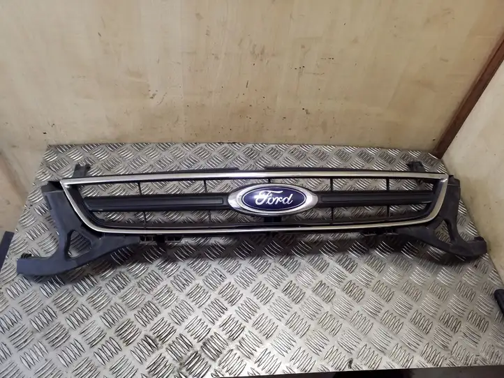 Ford Mondeo MK IV (2007 - 2014) BS718200A Верхняя решетка радиатора — фото 1