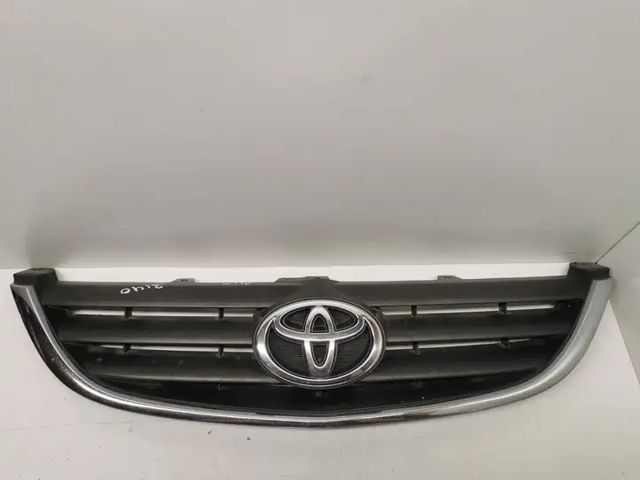 Toyota Avensis T220 (2000 - 2003) 5311405050A Передняя решетка — фото 1