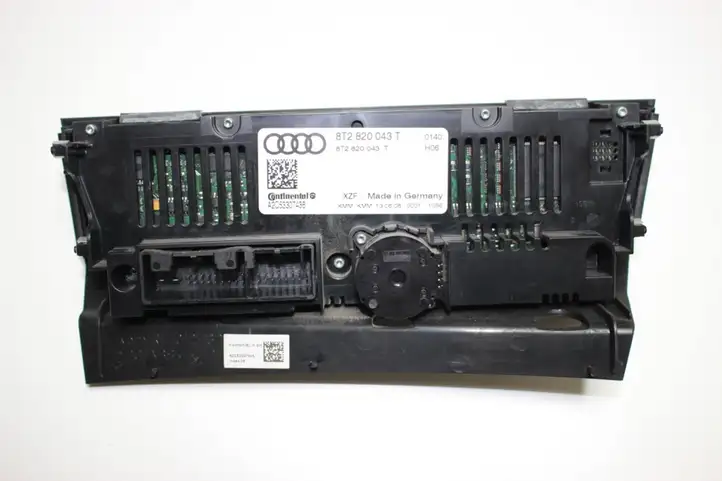 Audi A4 S4 B8 8K (2007 - 2011) 8T2820043T Блок управления кондиционером — фото 2