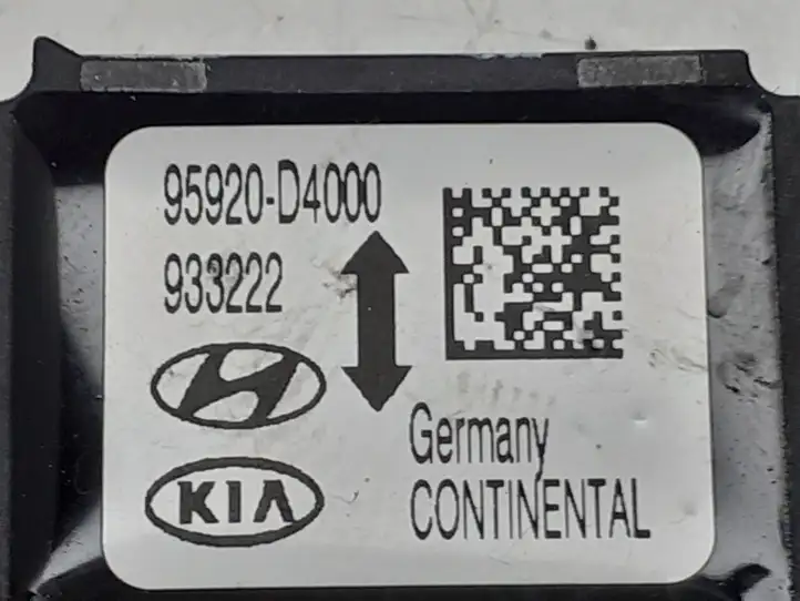 Kia Optima (2015 - 2018) 95920D4000 Датчик удара SRS — фото 3