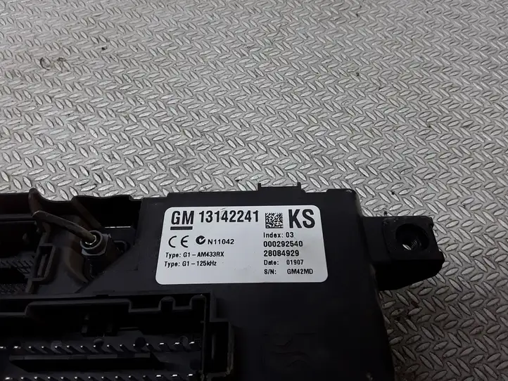 Opel Corsa D (2006 - 2010) 13142241 Модуль комфорта — фото 3