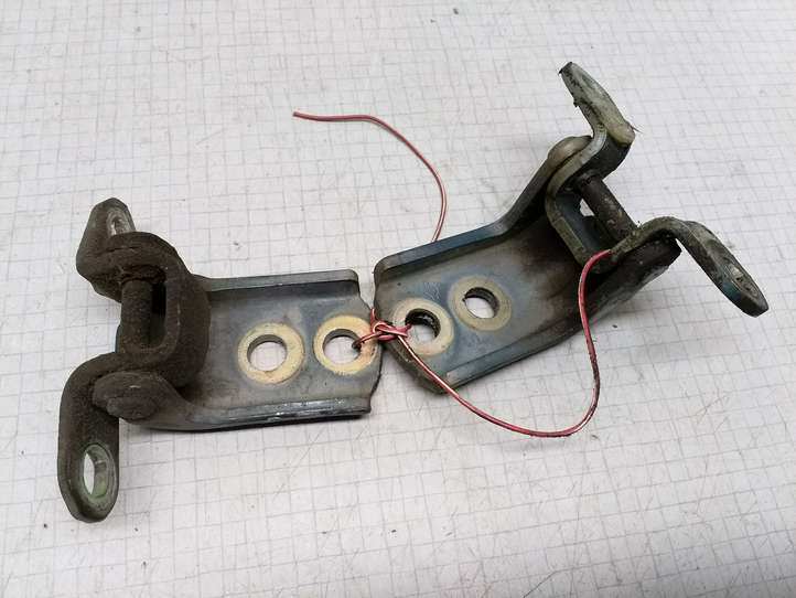 Nissan Almera N16 (2000 - 2010)    Комплект петель задней двери