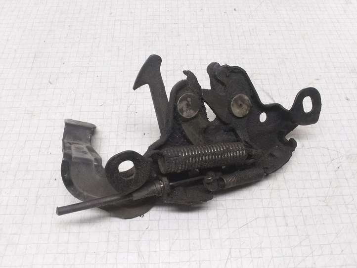 Nissan Almera N16 (2000 - 2010)   Замок капота