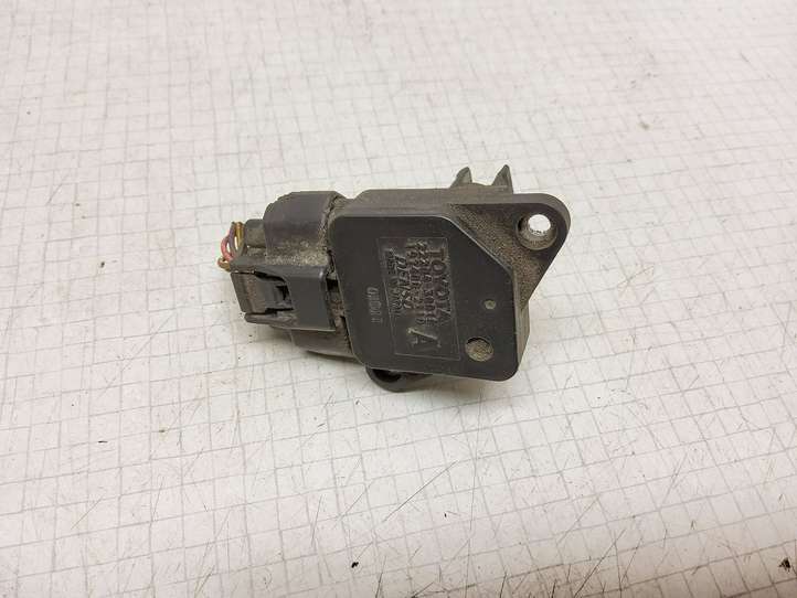 Toyota Yaris (1999 - 2003)  2220430010 Измеритель потока воздуха
