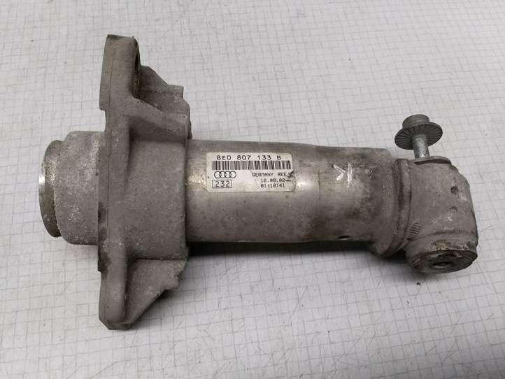 Audi A4 (2000 - 2006)  8E0807133B Передний aмортизатор бампера
