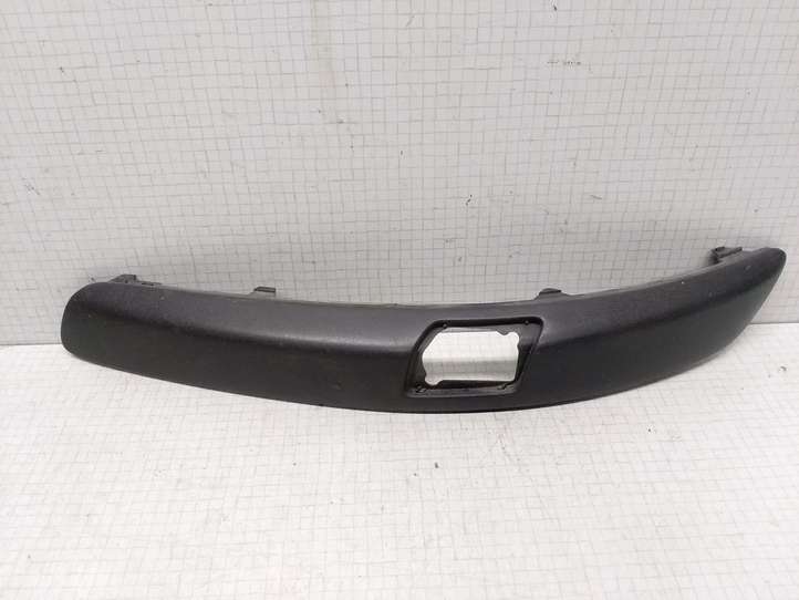 Volkswagen Golf V (2003 - 2009)  1K0807717C Отделка передней фары