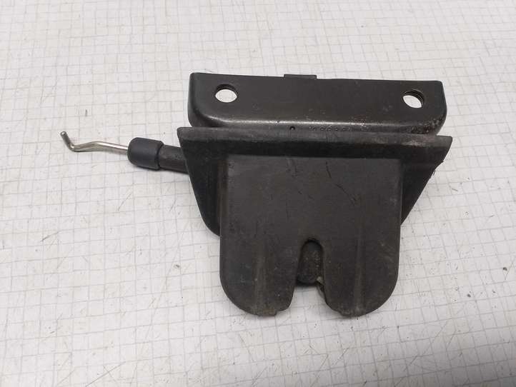 Audi A6 (1997 - 2001)  4B9827541A Замок задней крышки