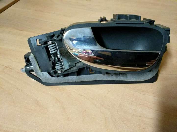 Peugeot 307 (2001 - 2005)  9643604577 Внутренняя ручка
