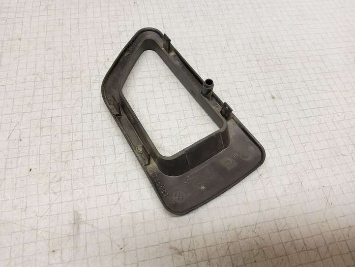 Citroen Berlingo (2003 - 2007)  9605556977 Другая деталь отделки пере́дней дверей