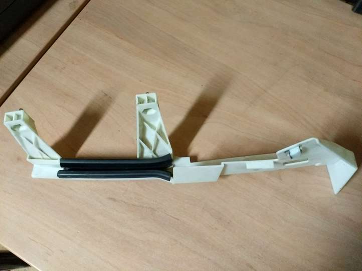 Peugeot 307 (2001 - 2005)  9634457980 Другая деталь отделки пере́дней дверей