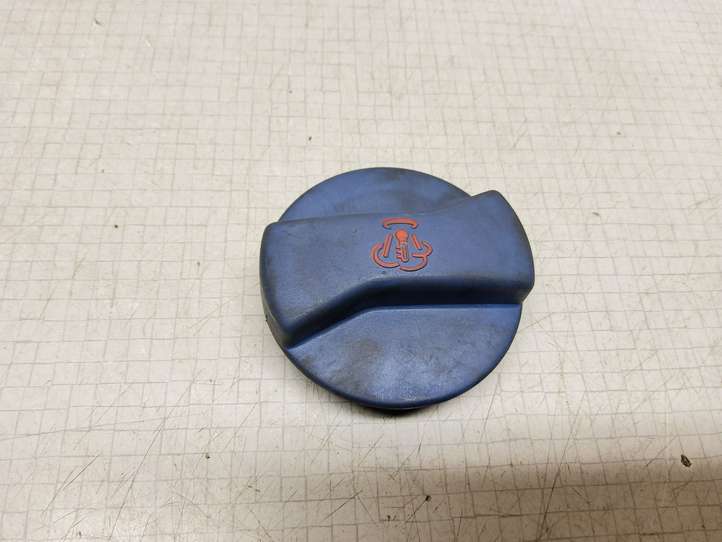 Volkswagen Bora (1998 - 2005)  1J0121321B Крышка расширительного бачка охлаждающей жидкости