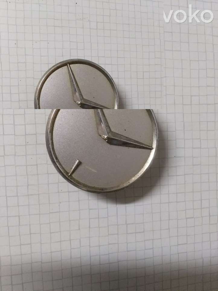 Mercedes-Benz A W168 (1997 - 2004)  2204000125 Заводская крышка (крышки) от центрального отверстия колеса