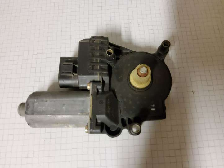 Audi A4 (1999 - 2001)  130821785 Механизм подъема окон задней двери