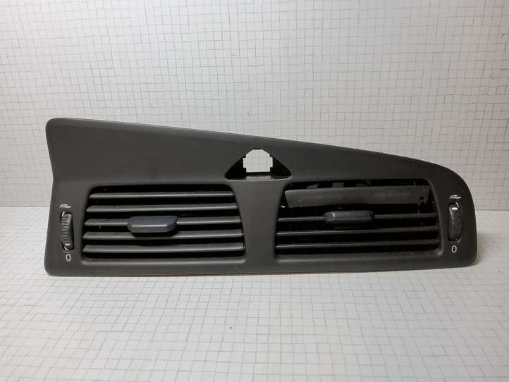 Volvo S60 (2000 - 2004)  3409374 Центральный дефлектор